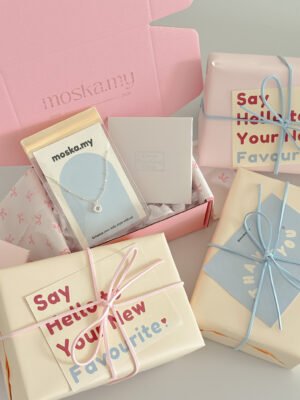 The Moska Wrap: Gift-Ready Packaging